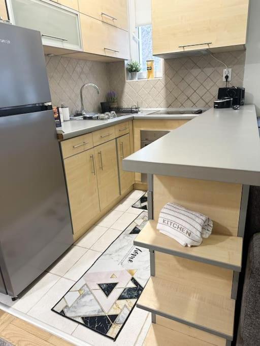 Train 23 Apartment Белград Екстериор снимка