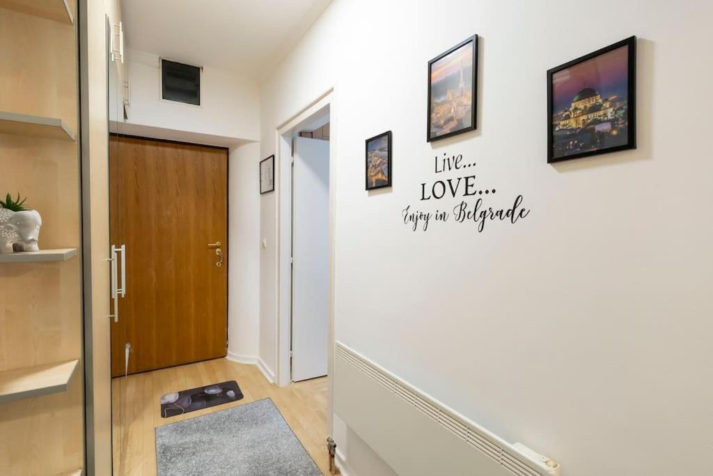 Train 23 Apartment Белград Екстериор снимка